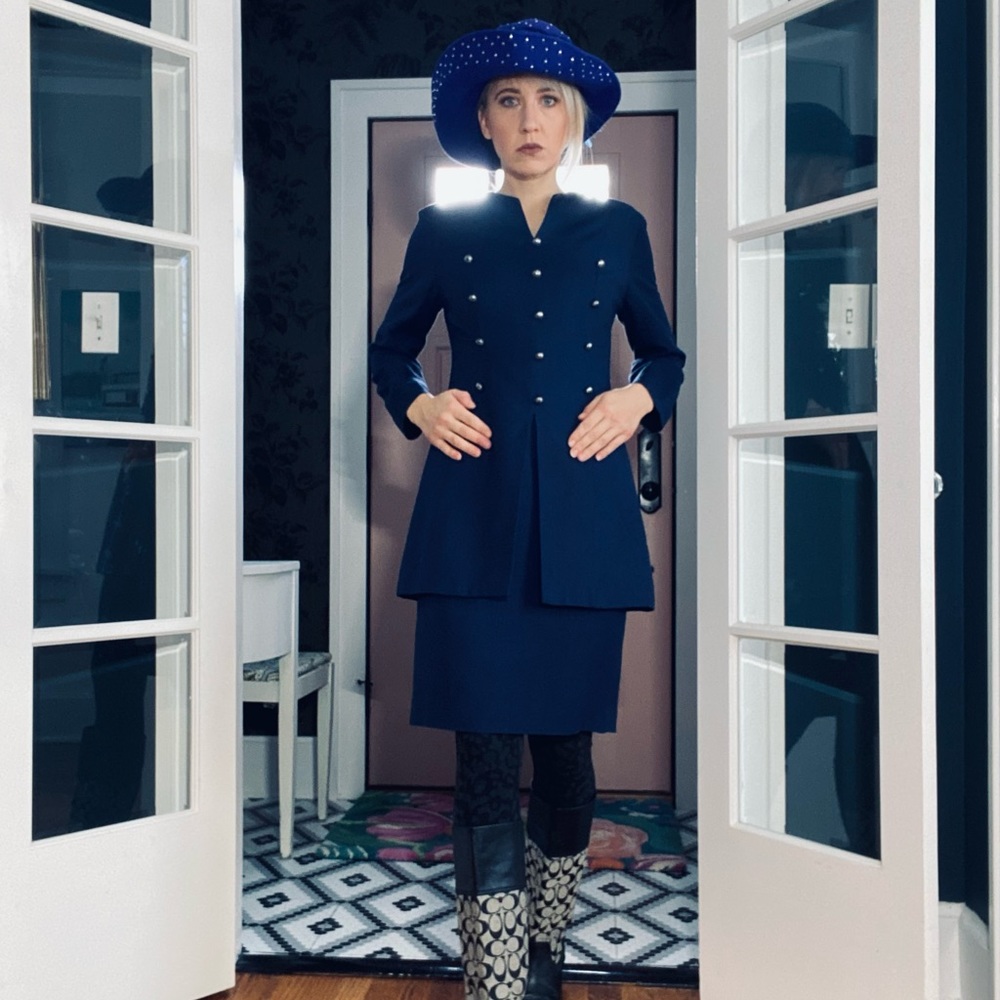 Elegant Navy Blue Dress with Metal Buttons